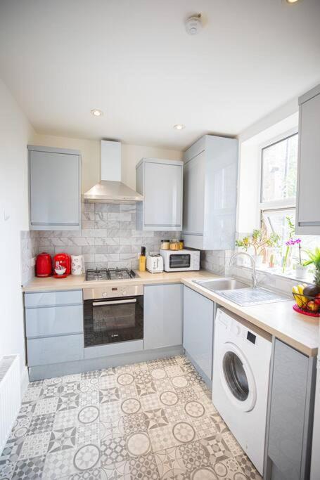 Hammersmith Apollo 1 Bedroom Apartament